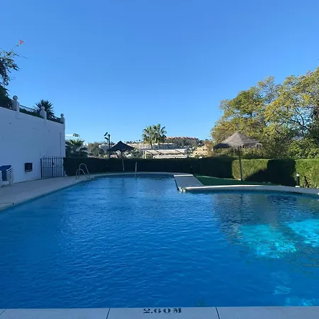 Luxury Townhouse Sea Views 10 Min From Puerto Banus Marbella